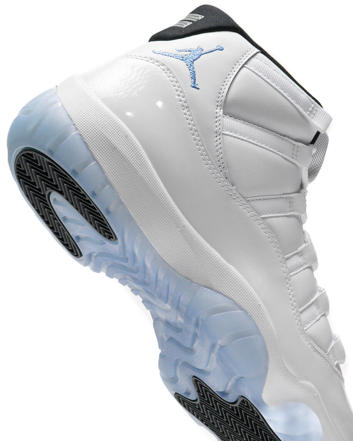 Air Jordan 11 Retro Legend Blue