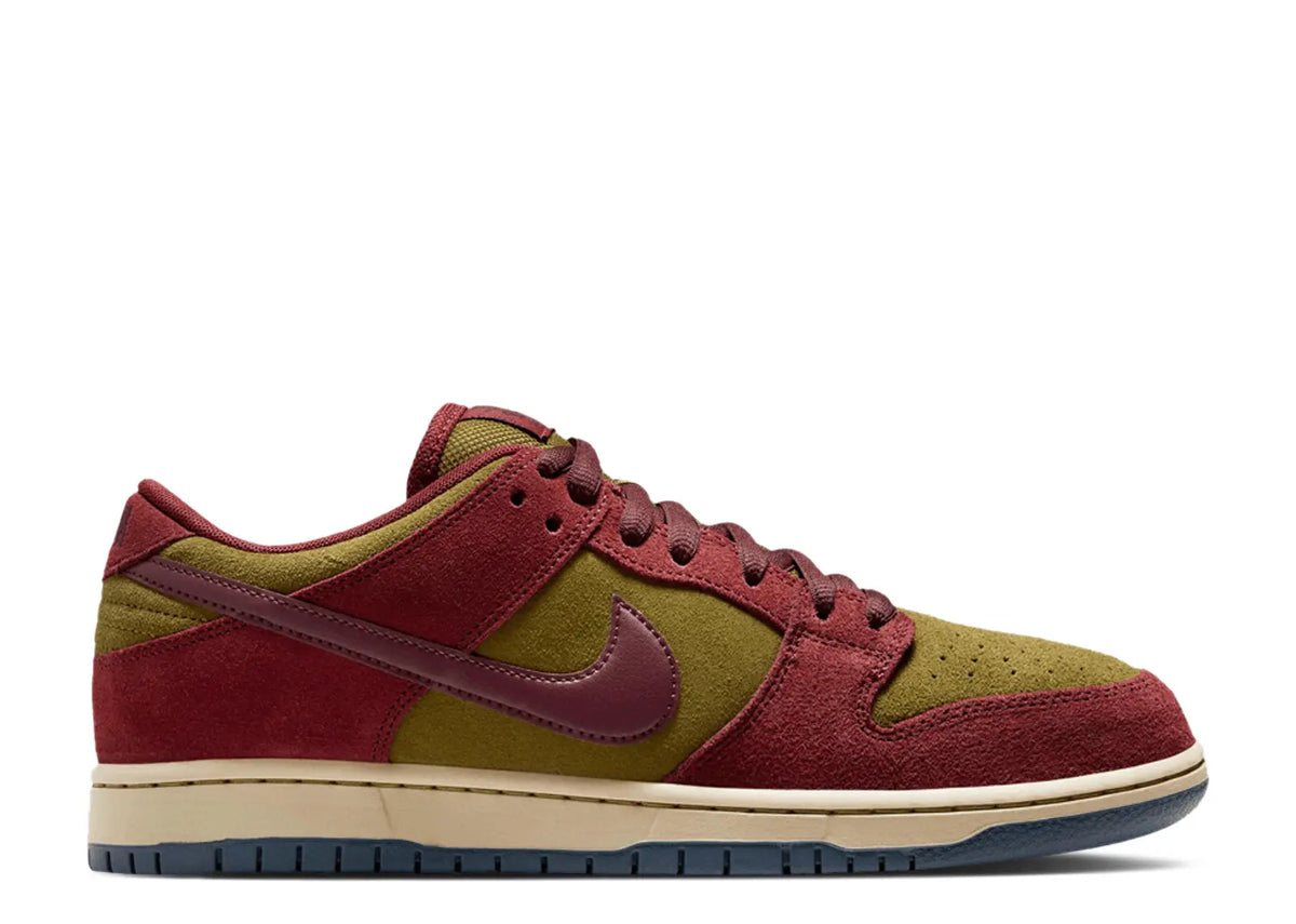 Dunk Low SB 'Dark Team Red
Olive Flak'